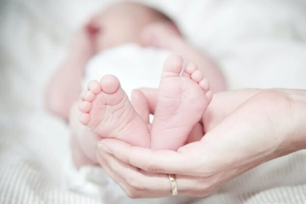 Baby feet sole where first doses of hepatitis B will be given